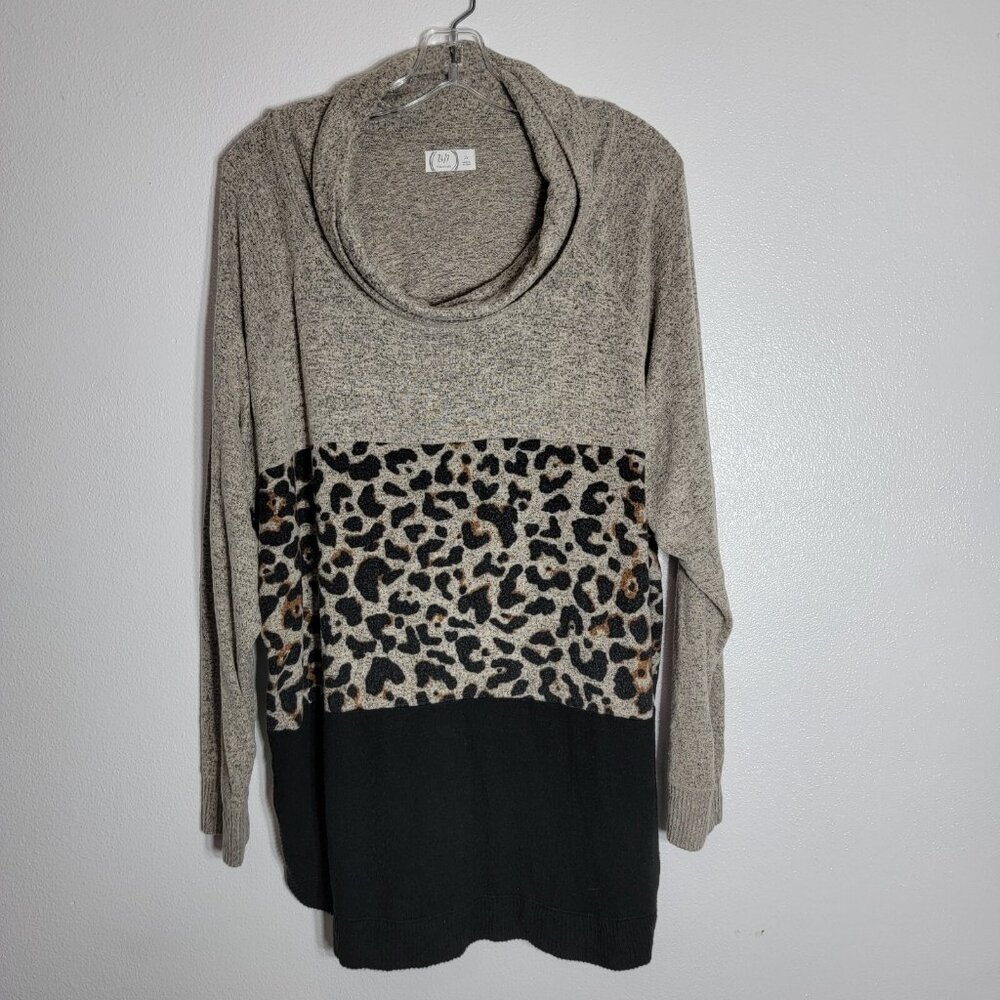 Maurices  24/7 Leopard‎ Sweater Plus Size 2X Lightweight Cowl Neck Soft Pullover